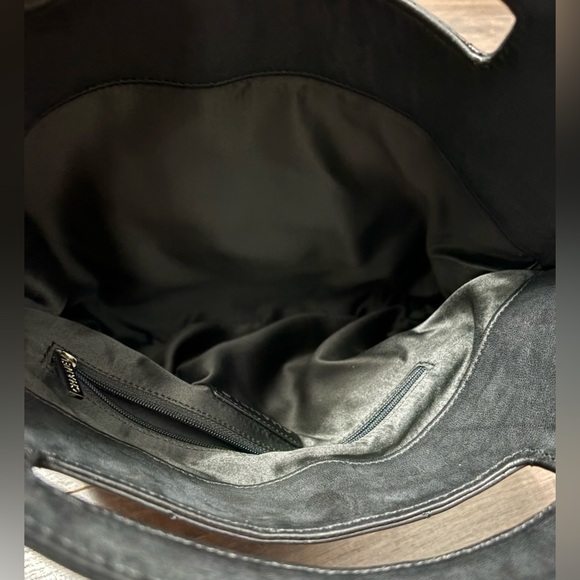 Chanel Hamptons Foldover Clutch Black Quilted Leather Handbag - Picture 12 of 16